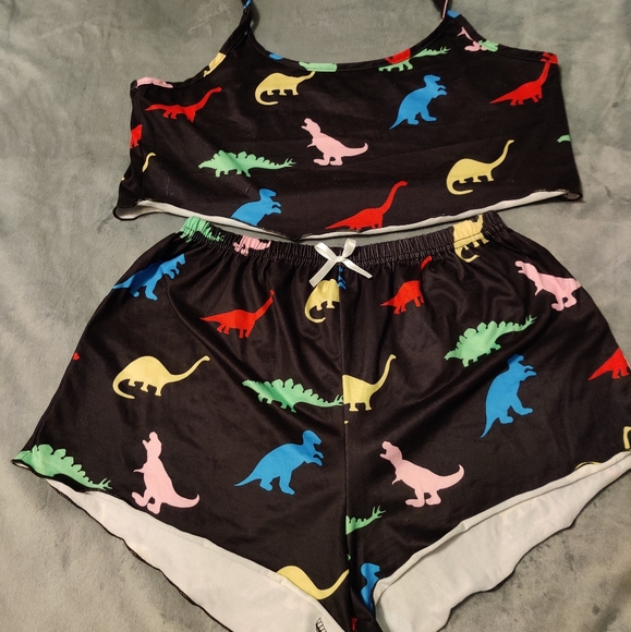 SHEIN Other - SHEIN 2 Piece Dinosaur Lounge Set